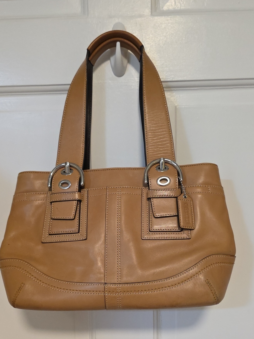 Tan Leather Shoulder Tote Bag - Classic Women's Satchel